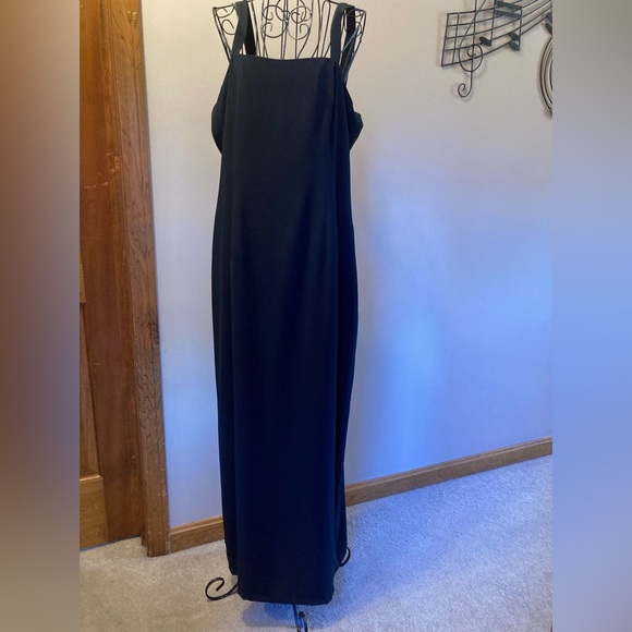 Jovani New York black gown with sequins back pleat size 14 gently used $78 - Picture 1 of 8